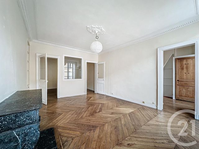 Afficher la photo en grand Appartement F5 à vendre - 5 pièces - 96,10 m2 - Versailles - 78 - ILE-DE-FRANCE