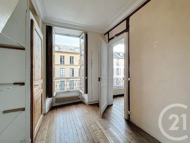 Afficher la photo en grand Appartement F5 à vendre - 5 pièces - 96,10 m2 - Versailles - 78 - ILE-DE-FRANCE