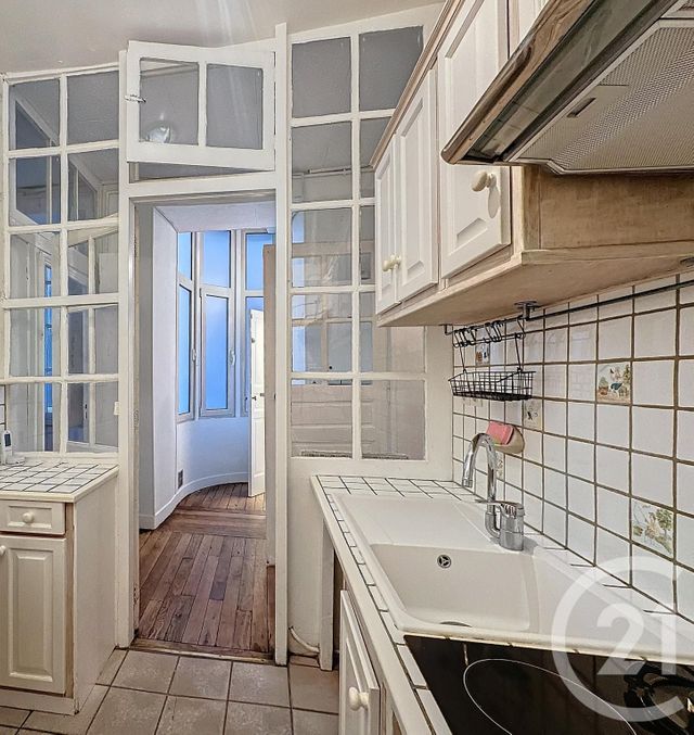 Afficher la photo en grand Appartement F5 à vendre - 5 pièces - 96,10 m2 - Versailles - 78 - ILE-DE-FRANCE