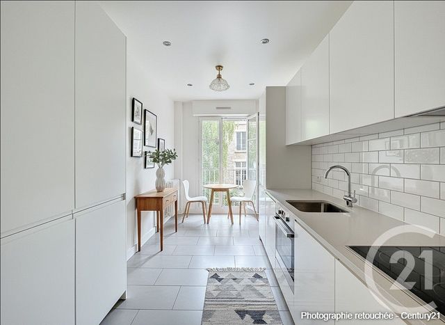 Afficher la photo en grand Appartement F5 à vendre - 5 pièces - 112 m2 - Versailles - 78 - ILE-DE-FRANCE