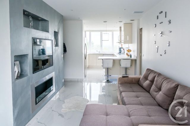 Appartement F4 &agrave; vendre - 4 pi&egrave;ces - 65,47 m2 - Fontenay Le Fleury - 78 - ILE-DE-FRANCE