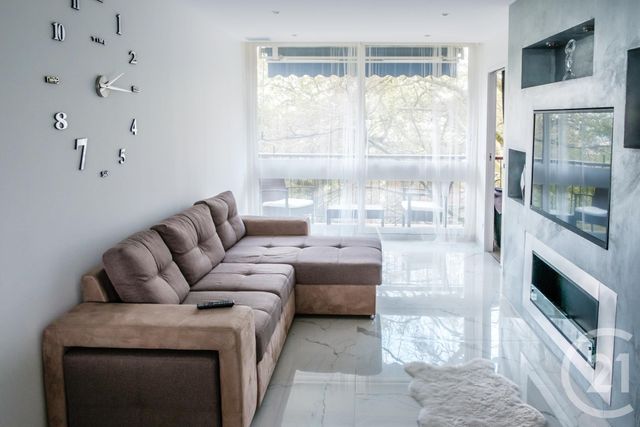 Appartement F4 &agrave; vendre - 4 pi&egrave;ces - 65,47 m2 - Fontenay Le Fleury - 78 - ILE-DE-FRANCE