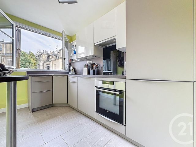 Afficher la photo en grand Appartement F4 à vendre - 4 pièces - 73 m2 - Versailles - 78 - ILE-DE-FRANCE