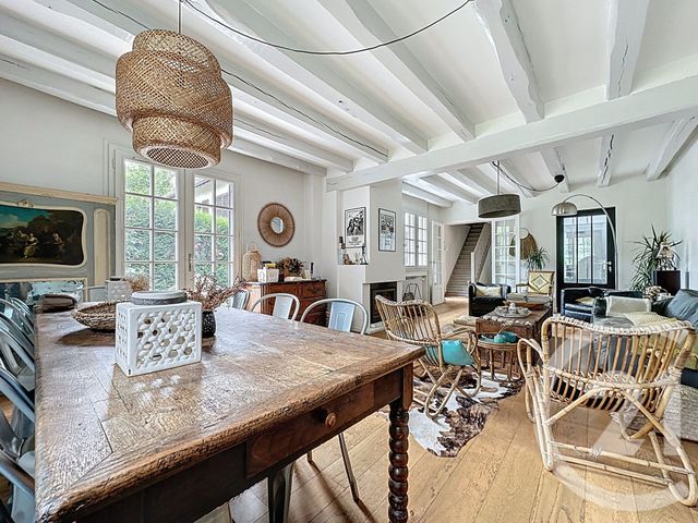 Afficher la photo en grand Maison à vendre - 7 pièces - 171,98 m2 - Jouy En Josas - 78 - ILE-DE-FRANCE