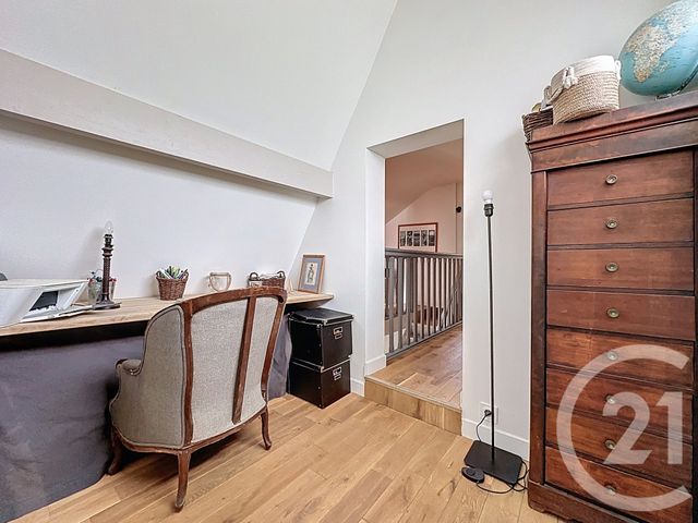 Afficher la photo en grand Maison à vendre - 7 pièces - 171,98 m2 - Jouy En Josas - 78 - ILE-DE-FRANCE