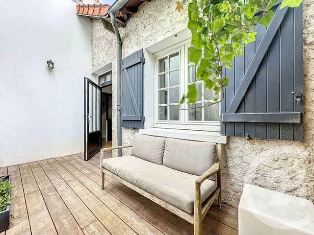 Afficher la photo en grand Maison à vendre - 7 pièces - 171,98 m2 - Jouy En Josas - 78 - ILE-DE-FRANCE