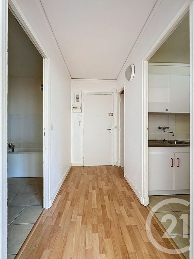 Afficher la photo en grand Appartement F1 à vendre - 1 pièce - 39,51 m2 - Versailles - 78 - ILE-DE-FRANCE