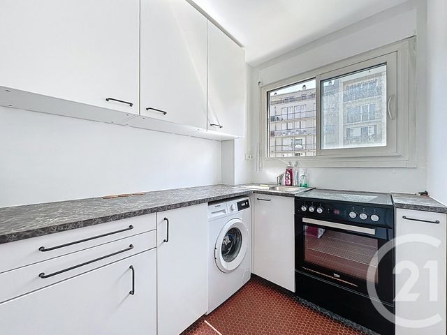 Afficher la photo en grand Appartement Studio à vendre - 1 pièce - 33 m2 - Versailles - 78 - ILE-DE-FRANCE