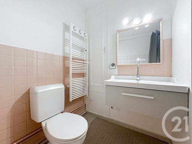 Afficher la photo en grand Appartement Studio à vendre - 1 pièce - 33 m2 - Versailles - 78 - ILE-DE-FRANCE