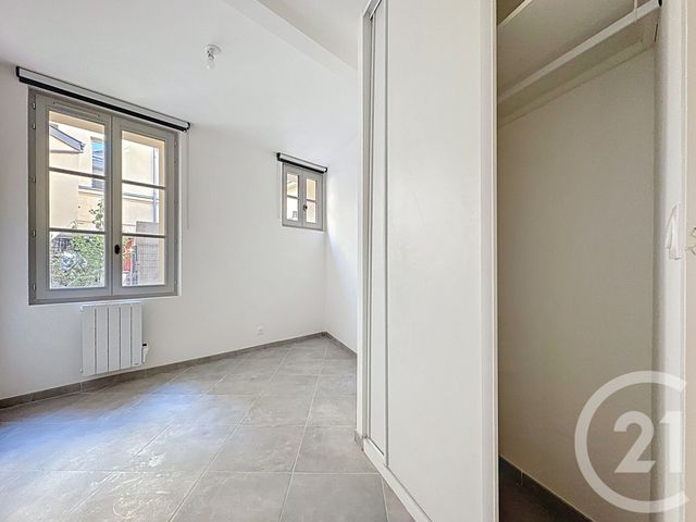 Afficher la photo en grand Appartement T3 à vendre - 3 pièces - 79,35 m2 - Versailles - 78 - ILE-DE-FRANCE