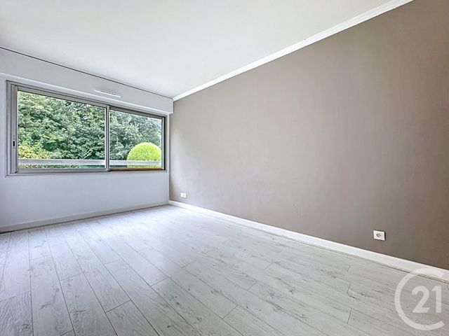 Appartement F4 à vendre - 4 pièces - 86,65 m2 - St Cyr L Ecole - 78 - ILE-DE-FRANCE