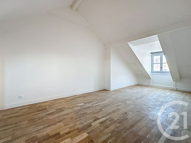 Afficher la photo en grand Appartement Duplex à vendre - 4 pièces - 91,61 m2 - Versailles - 78 - ILE-DE-FRANCE