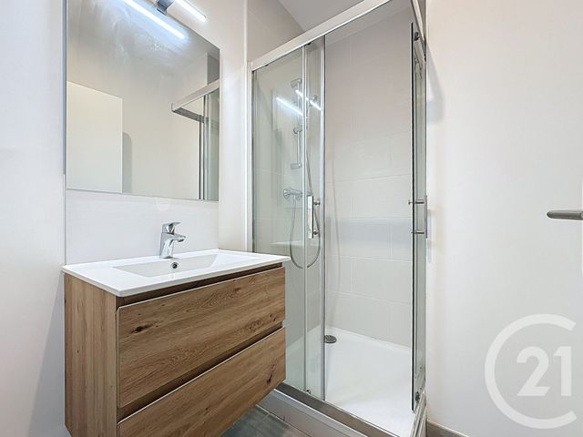 Afficher la photo en grand Appartement Duplex à vendre - 4 pièces - 91,61 m2 - Versailles - 78 - ILE-DE-FRANCE