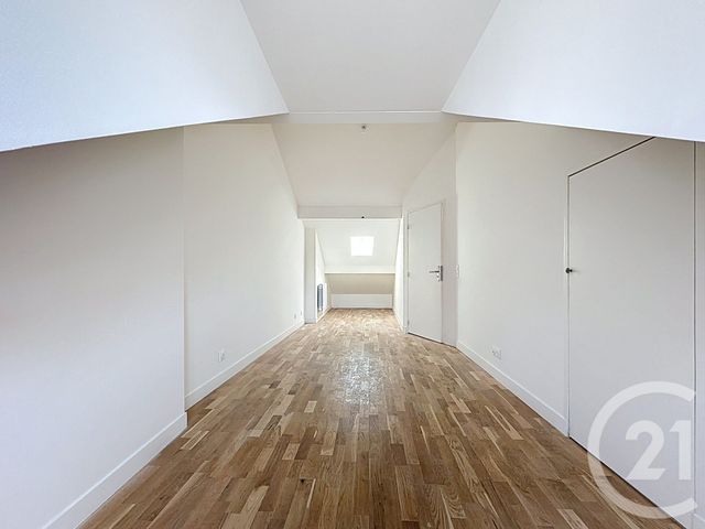 Afficher la photo en grand Appartement Duplex à vendre - 4 pièces - 91,61 m2 - Versailles - 78 - ILE-DE-FRANCE