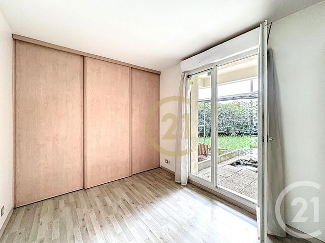 Afficher la photo en grand Appartement à vendre - 3 pièces - 58,74 m2 - St Cyr L Ecole - 78 - ILE-DE-FRANCE