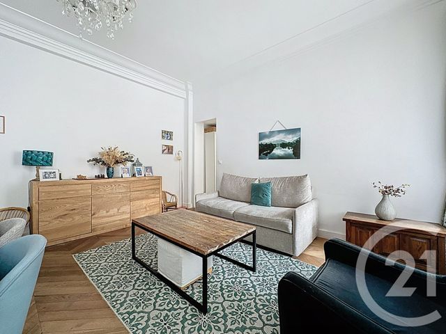 Afficher la photo en grand Appartement à vendre - 3 pièces - 61,44 m2 - Versailles - 78 - ILE-DE-FRANCE