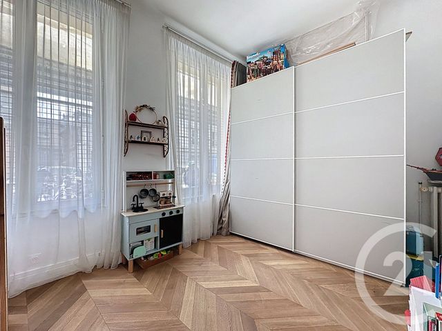 Afficher la photo en grand Appartement à vendre - 3 pièces - 61,44 m2 - Versailles - 78 - ILE-DE-FRANCE