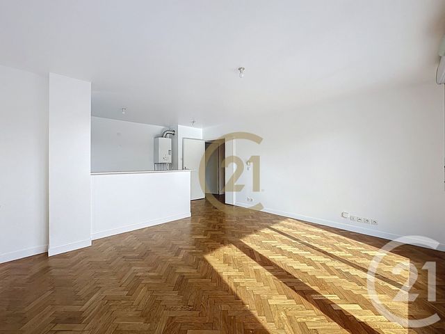 Afficher la photo en grand Appartement T3 à vendre - 3 pièces - 64,24 m2 - Versailles - 78 - ILE-DE-FRANCE