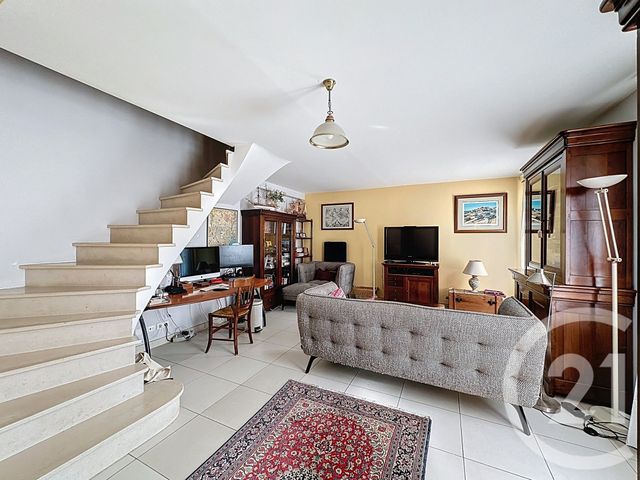 Afficher la photo en grand Maison à vendre - 5 pièces - 113,38 m2 - Versailles - 78 - ILE-DE-FRANCE