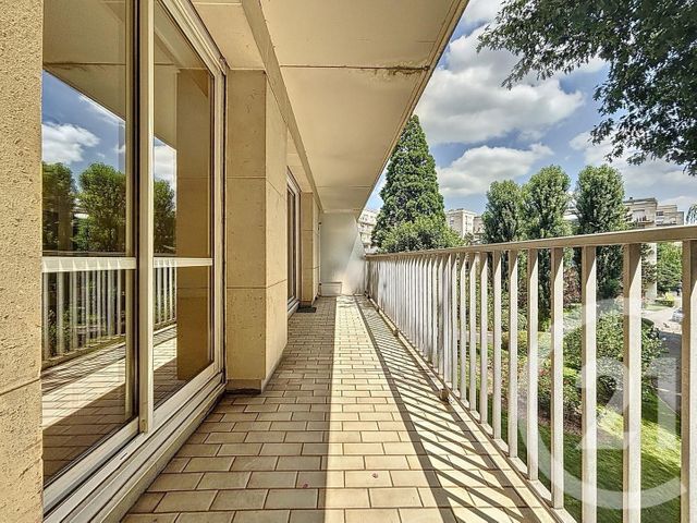 Afficher la photo en grand Appartement F5 à vendre - 5 pièces - 102,12 m2 - Versailles - 78 - ILE-DE-FRANCE