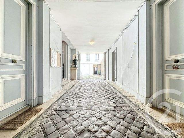 Afficher la photo en grand Appartement F2 à vendre - 2 pièces - 39,55 m2 - Versailles - 78 - ILE-DE-FRANCE