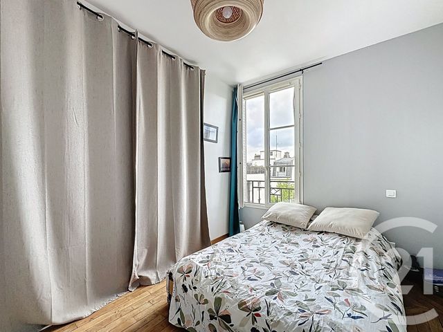 Afficher la photo en grand Appartement F3 à vendre - 3 pièces - 52,41 m2 - Versailles - 78 - ILE-DE-FRANCE