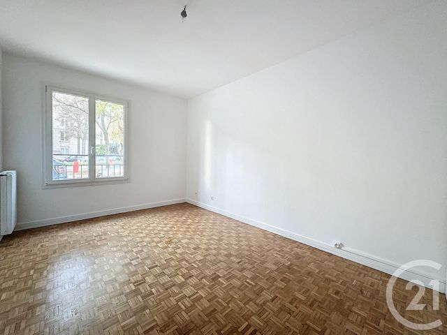Afficher la photo en grand Appartement F3 à vendre - 3 pièces - 80,13 m2 - Versailles - 78 - ILE-DE-FRANCE