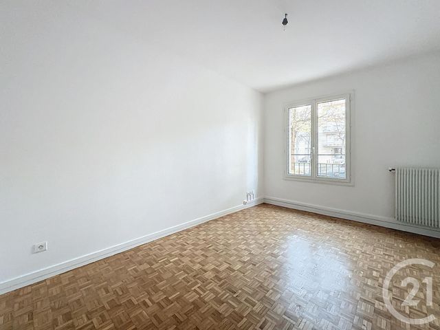 Afficher la photo en grand Appartement F3 à vendre - 3 pièces - 80,13 m2 - Versailles - 78 - ILE-DE-FRANCE