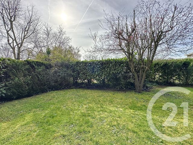 Afficher la photo en grand Appartement F4 à vendre - 4 pièces - 119,92 m2 - Rocquencourt - 78 - ILE-DE-FRANCE