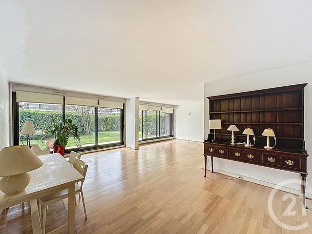 Afficher la photo en grand Appartement F4 à vendre - 4 pièces - 119,92 m2 - Rocquencourt - 78 - ILE-DE-FRANCE