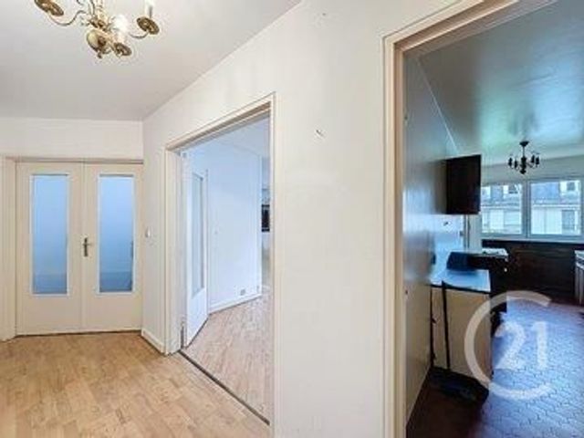 Afficher la photo en grand Appartement F4 à vendre - 4 pièces - 93,31 m2 - Versailles - 78 - ILE-DE-FRANCE