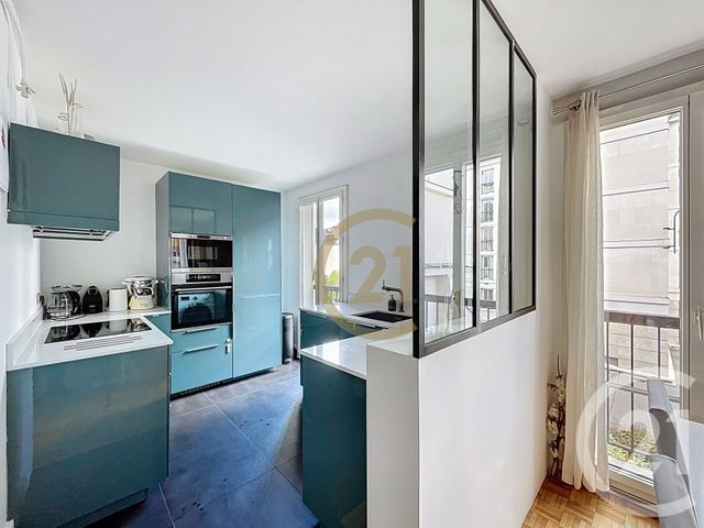 Afficher la photo en grand Appartement F4 à vendre - 4 pièces - 80,79 m2 - Versailles - 78 - ILE-DE-FRANCE