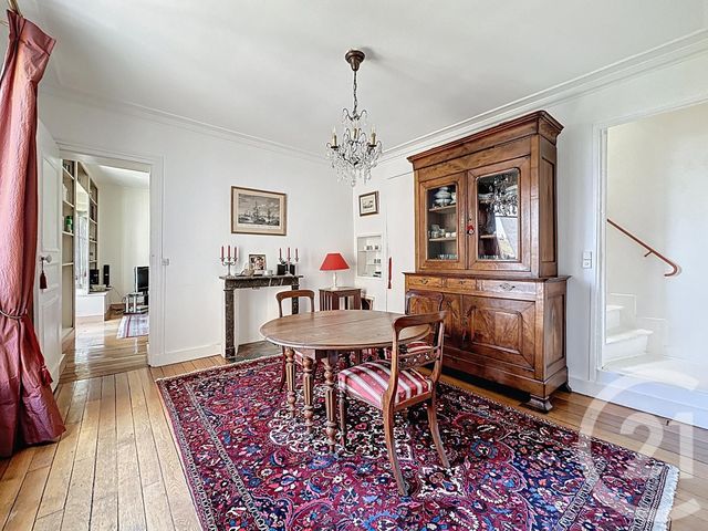 Afficher la photo en grand Appartement F4 à vendre - 4 pièces - 83,90 m2 - Versailles - 78 - ILE-DE-FRANCE