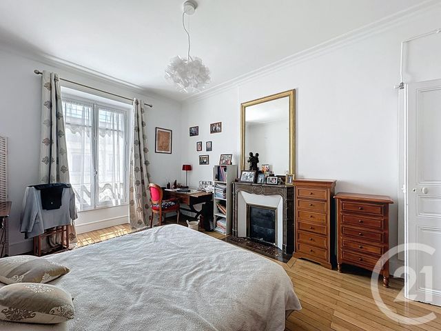 Afficher la photo en grand Appartement F5 à vendre - 5 pièces - 124,77 m2 - Versailles - 78 - ILE-DE-FRANCE