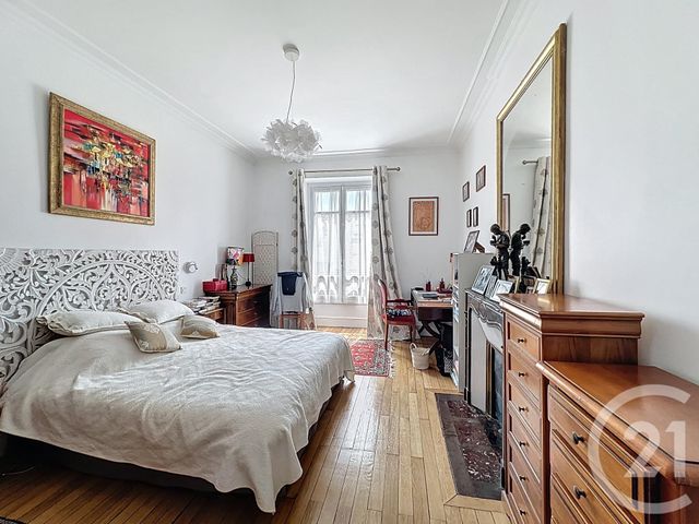 Afficher la photo en grand Appartement F5 à vendre - 5 pièces - 124,77 m2 - Versailles - 78 - ILE-DE-FRANCE