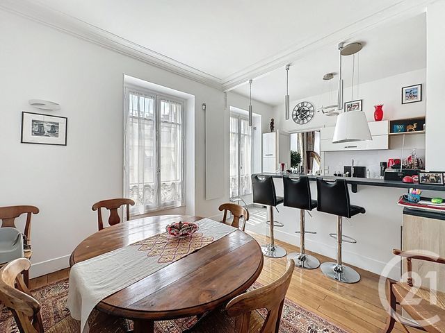 Afficher la photo en grand Appartement F5 à vendre - 5 pièces - 124,77 m2 - Versailles - 78 - ILE-DE-FRANCE
