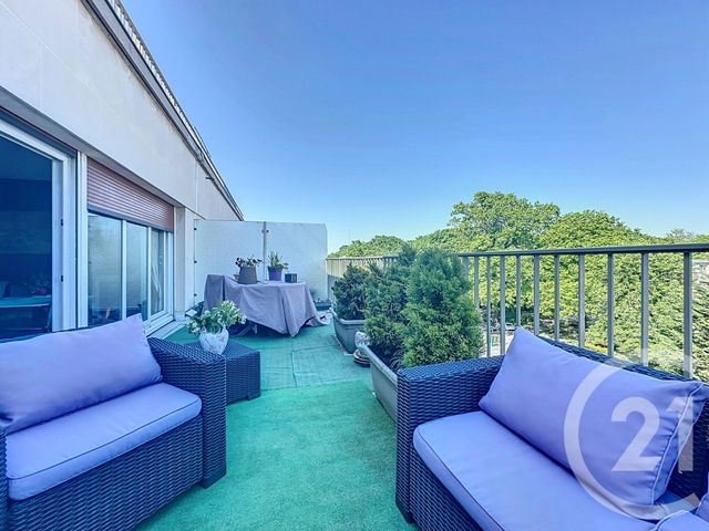 Afficher la photo en grand Appartement à vendre - 3 pièces - 64,19 m2 - Versailles - 78 - ILE-DE-FRANCE