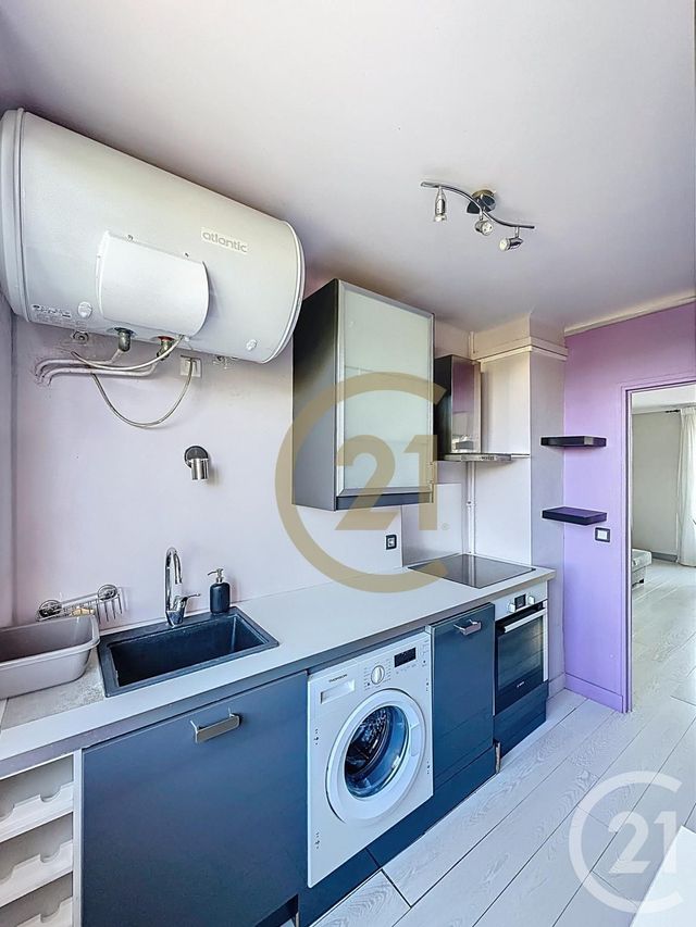 Appartement F3 à louer - 3 pièces - 46,01 m2 - Versailles - 78 - ILE-DE-FRANCE