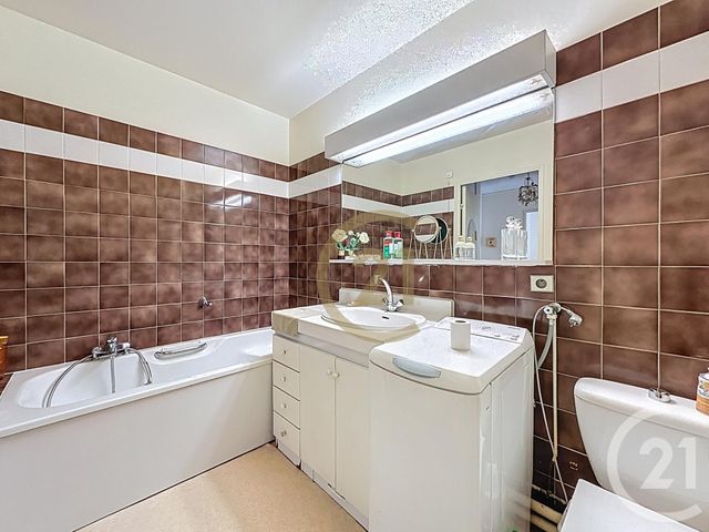 Afficher la photo en grand Appartement à vendre - 2 pièces - 44,83 m2 - Le Chesnay - 78 - ILE-DE-FRANCE