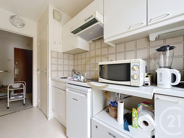 Afficher la photo en grand Appartement à vendre - 2 pièces - 44,83 m2 - Le Chesnay - 78 - ILE-DE-FRANCE