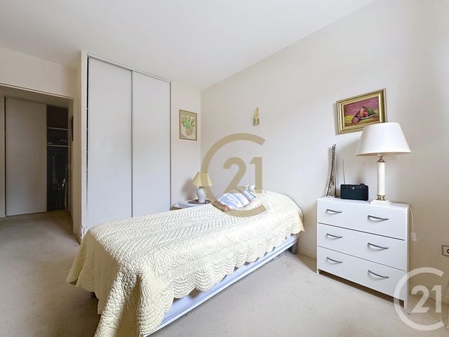 Afficher la photo en grand Appartement à vendre - 2 pièces - 44,83 m2 - Le Chesnay - 78 - ILE-DE-FRANCE