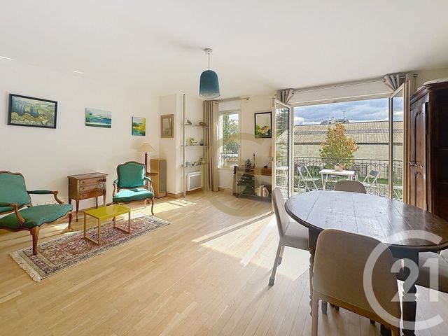 Afficher la photo en grand Appartement F3 à vendre - 3 pièces - 74,65 m2 - Versailles - 78 - ILE-DE-FRANCE