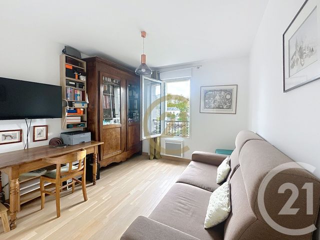 Afficher la photo en grand Appartement F3 à vendre - 3 pièces - 74,65 m2 - Versailles - 78 - ILE-DE-FRANCE