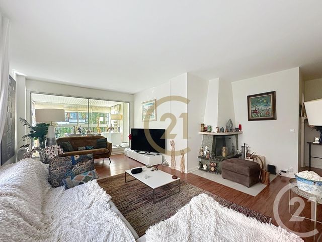 Appartement à vendre - 2 pièces - 62,25 m2 - Le Chesnay - 78 - ILE-DE-FRANCE