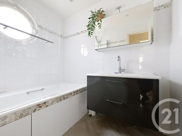 Appartement F3 à vendre - 3 pièces - 65,30 m2 - Versailles - 78 - ILE-DE-FRANCE