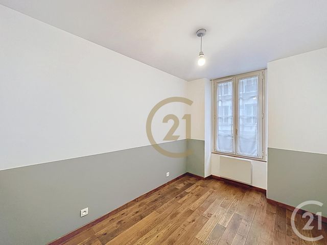 Appartement F3 &agrave; louer - 3 pi&egrave;ces - 46,70 m2 - Versailles - 78 - ILE-DE-FRANCE