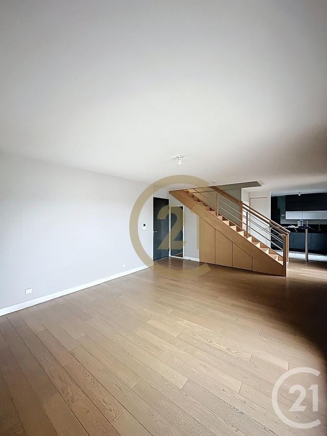 Appartement Duplex &agrave; louer - 3 pi&egrave;ces - 81,88 m2 - Versailles - 78 - ILE-DE-FRANCE