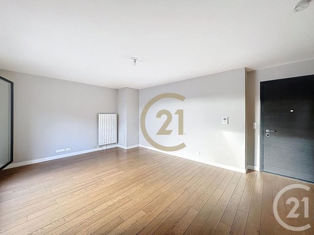 Appartement Duplex &agrave; louer - 3 pi&egrave;ces - 81,88 m2 - Versailles - 78 - ILE-DE-FRANCE