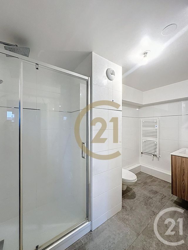 Appartement Duplex &agrave; louer - 3 pi&egrave;ces - 81,88 m2 - Versailles - 78 - ILE-DE-FRANCE