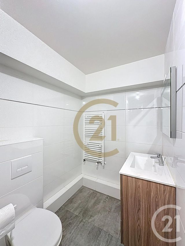 Appartement Duplex &agrave; louer - 3 pi&egrave;ces - 81,88 m2 - Versailles - 78 - ILE-DE-FRANCE